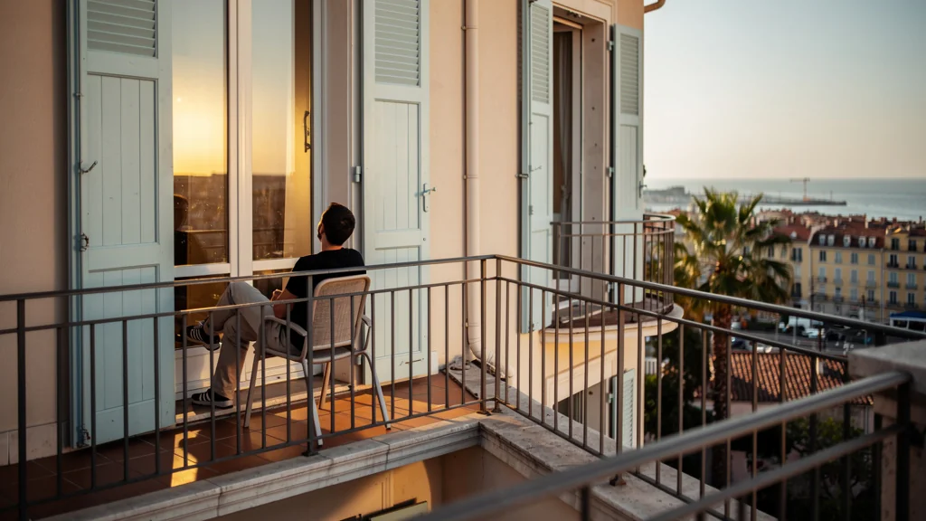 Mon retour sur une terrasse plein ouest et une plein est à Nice